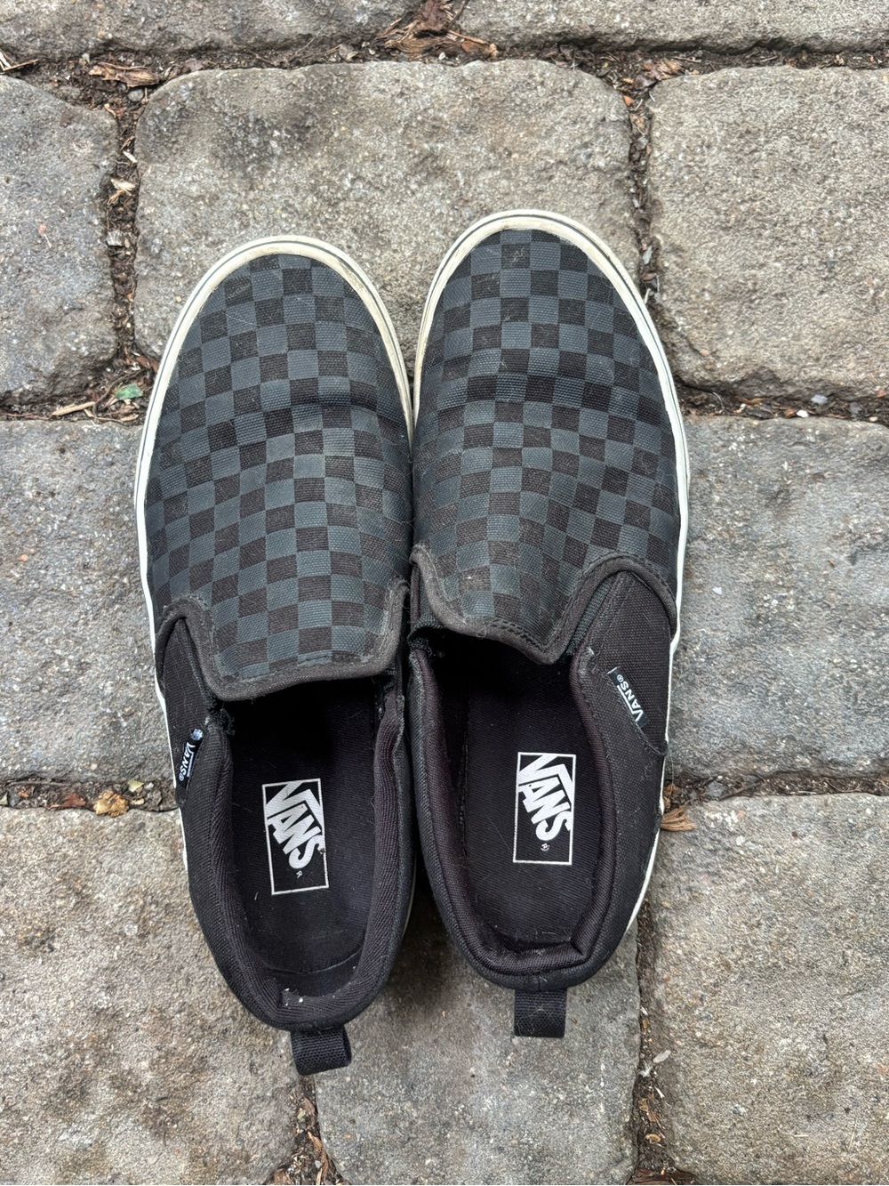 Vans Men’s Classic Slip-On Checkerboard Shoes - Black size men’s :7 woman’s:8.5